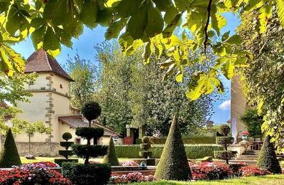 Visite des jardins du chteau d'Ouge