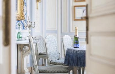 Visite des salons privs d'une des plus grandes maisons de Champagne  Reims