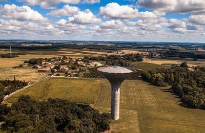 Visite du chteau d'eau d'Asnires-la-Giraud