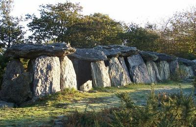 Visite du dolmen de Tral  Saint Just