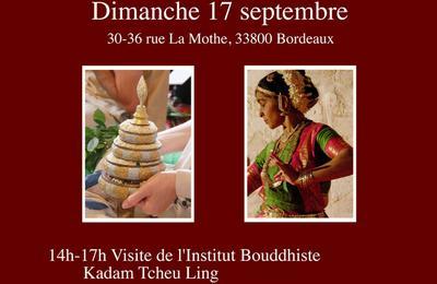 Visite du temple, danse indienne et symbolique des moudras dans la spiritualité indienne à Bordeaux