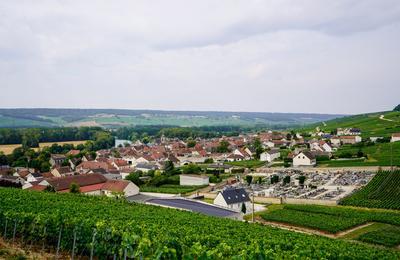 Visite et anecdotes d'un village charg d'histoires  Cumieres