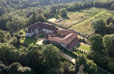 Visite Guidée D'un Château Du Xvie Siècle Et Dégustation De Framboises à Aixe sur Vienne