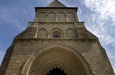 Visite Guide De L'abbaye  Benevent l'Abbaye