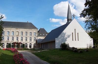 Visite Guide de L'abbaye d'Andecy et de sa Chapelle Bioclimatique