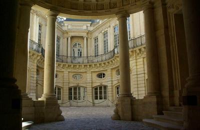 Visite guide de l'Htel de Beauvais  Paris 4me