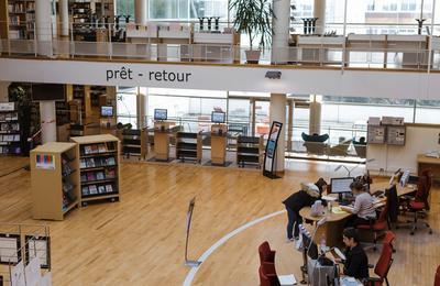 Visite guide de la bibliothque universitaire Paris 8  Saint Denis