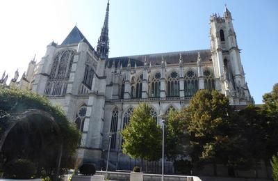 Visite guide de la faade Nord de la cathdrale d'Amiens