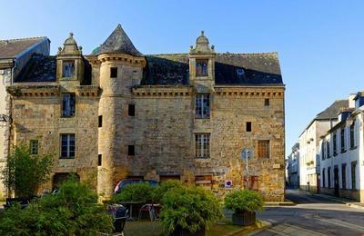 Visite guide de la Maison Duthoya, maison de ngociants du XVIIe sicle  Landerneau