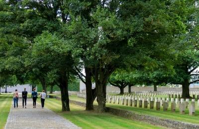 Visite guide du cimetire allemand  Champigny la Futelaye