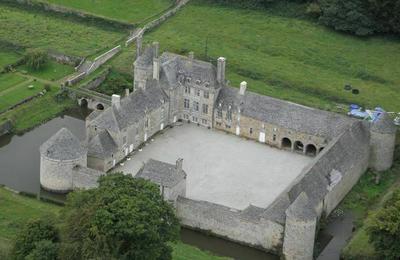 Visite guide du manoir  Bricquebec-en-Cotentin