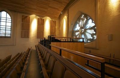 Visite guide et chantante de la salle de spectacles des Carmes et du clotre  La Rochefoucauld-en-Angoumois