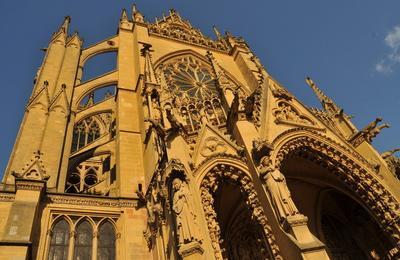 Visite Guide  Histoire De La Cathdrale Saint-tienne   Metz
