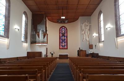 Visite libre d'un temple protestant no-gothique  Saint Di des Vosges