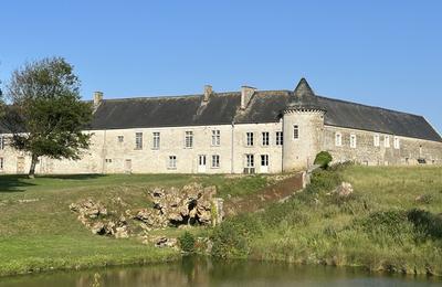 Visite libre du chteau et du muse  Sainte Mere Eglise