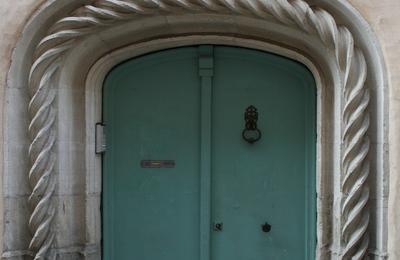 Visite libre du couloir d'entre vot et de la cour de l'htel de bar  Montauban