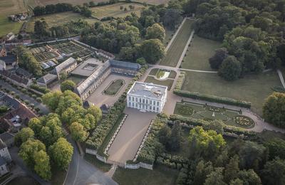 Visite libre du jardin et du parc  Bouges le Chateau