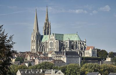 Visite libre du Trsor de la cathdrale  Chartres