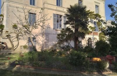 Visite Libre Extérieure De La Villa Dona Primée Aux Trophées Du Patrimoine Des Pays De La Loire En 2023 Et Son Atelier D'artiste à Clisson