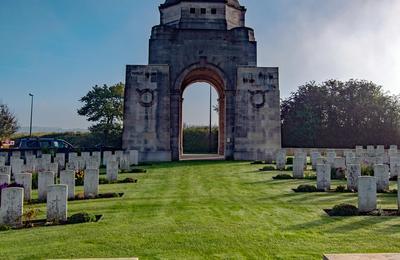 Visite monument et cimetire  Souchez