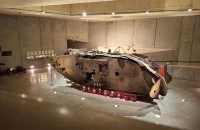 Visites du Cambrai Tank 1917  Flesquieres