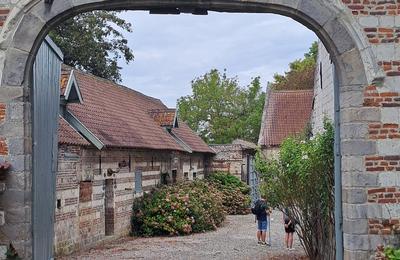 Visites guides du chteau ferme  Fouquieres les Bethune