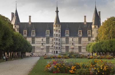 Visites guides du Palais ducal de Nevers