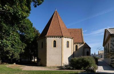Visitez une chapelle octogonale atypique  Metz