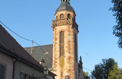 Visitez Une Église Protestante Qui Marque L'entrée Dans Le Xxe Siècle à Molsheim