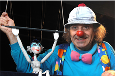 Le Cirque de marionnettes à Dijon