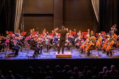 Grand Concert Evnement 80 Musiciens jouent Malher, Sibelius  Saint Etienne