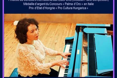 Pianiste venue spcialement du Kazakhstan  Paris 8me