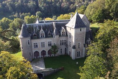  la dcouverte du chteau nogothique et du vieux donjon !  Caylus