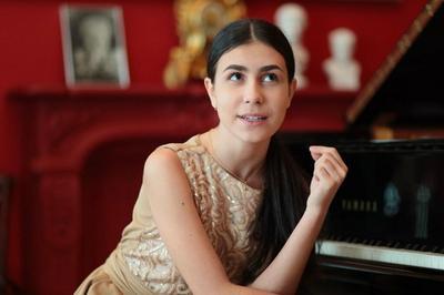 Alexandra Dovgan, Piano  Montpellier