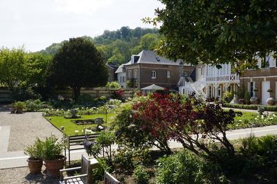 Animation jeune public : atelier aquarelle du jardin  Rives-en-Seine