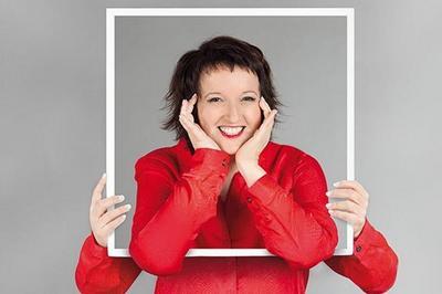 Anne Roumanoff  Tours