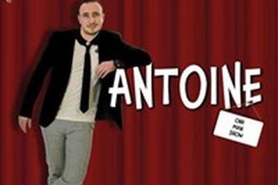 Antoine dans un jour ici, un jour ailleurs  Villeurbanne