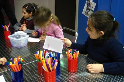 Atelier De Mail-art Pour Les Enfants Et Le Jeune Public  Toulouse