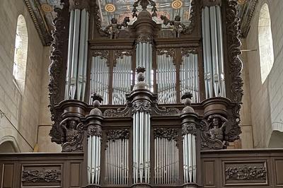 Aubenton : Un orgue de cathédrale dans une église de campagne