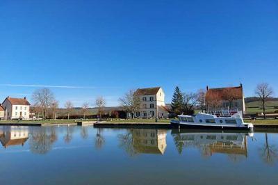 Balade croisire  bord du bateau Elza  Clamerey