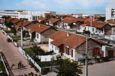 Balade patrimoniale commente Saint-Gobain, de la cit au chteau  Port de Bouc