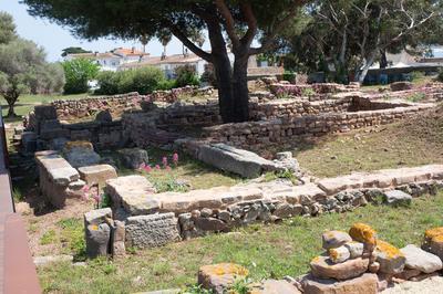  Boire et manger  Olbia  l'poque romaine, Instant Archo   Hyeres