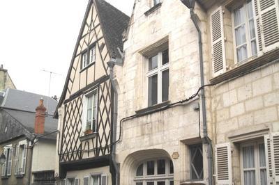 Bourges Au Fil De L'histoire