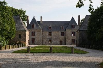 Visite et illumination au Château de Caratel à Louisfert