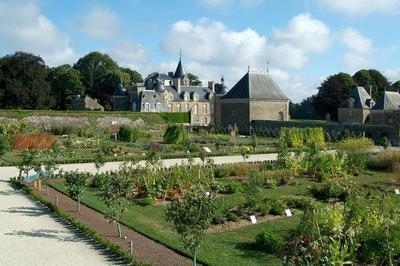 Visite du château et jardins de la bourbansais à Pleugueneuc