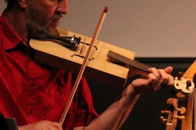 Concert : Mlodies Traditionnelles Populaires Avec Philippe Gibaux, Luthier  Petit Couronne
