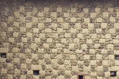 Confrence de henri calhiol sur les murs en damiers  Trie sur Baise
