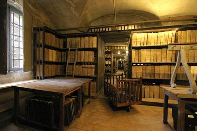 Coulisses Des Archives : Visites Et (re)dcouverte  Avignon