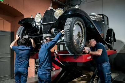 Dans les coulisses du Muse National de l'Automobile  Mulhouse