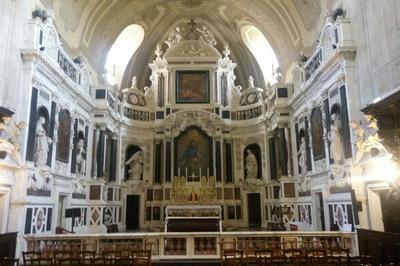 Dcouverte libre d'une glise ddie au fondateur de l'ordre des Chartreux  Bordeaux